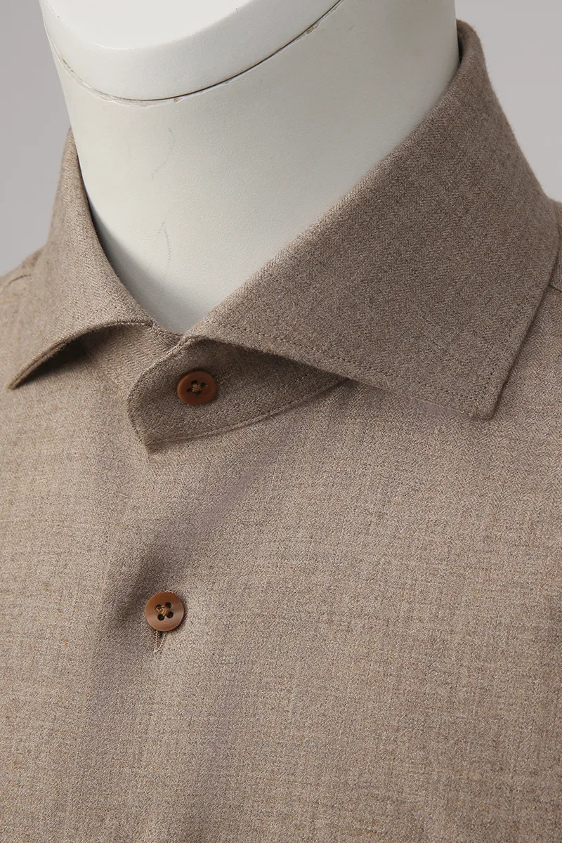 Collar detail