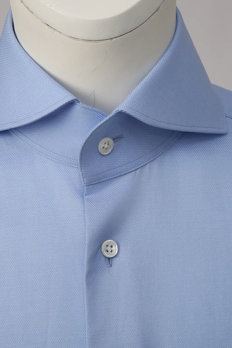 Collar detail