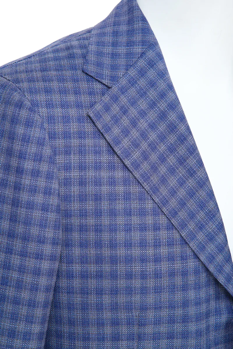 Lapel detail